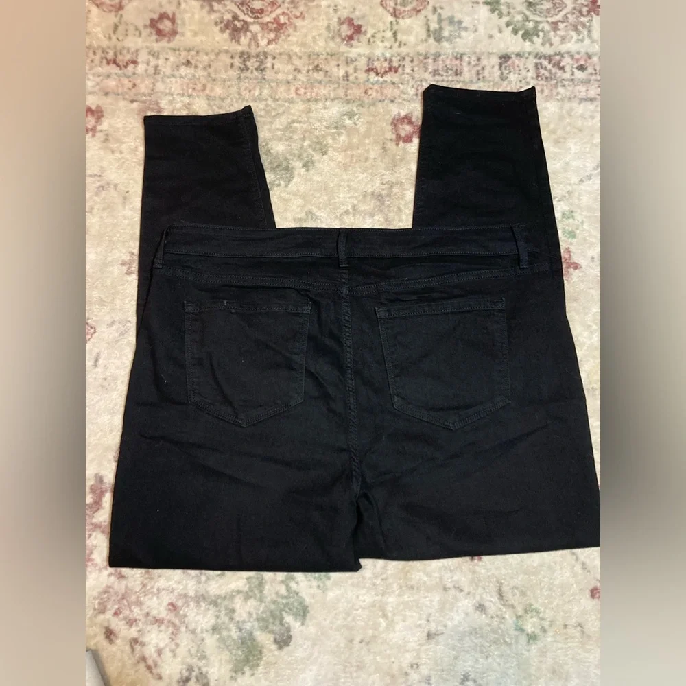 Old Navy Black Super Skinny Jeans - Picture 4 of 5